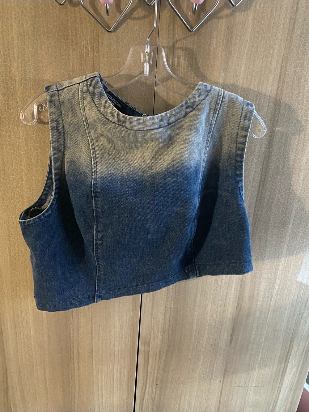 Pretty little thing size 10 curved Washed Denim Crop Tank Top - Blue